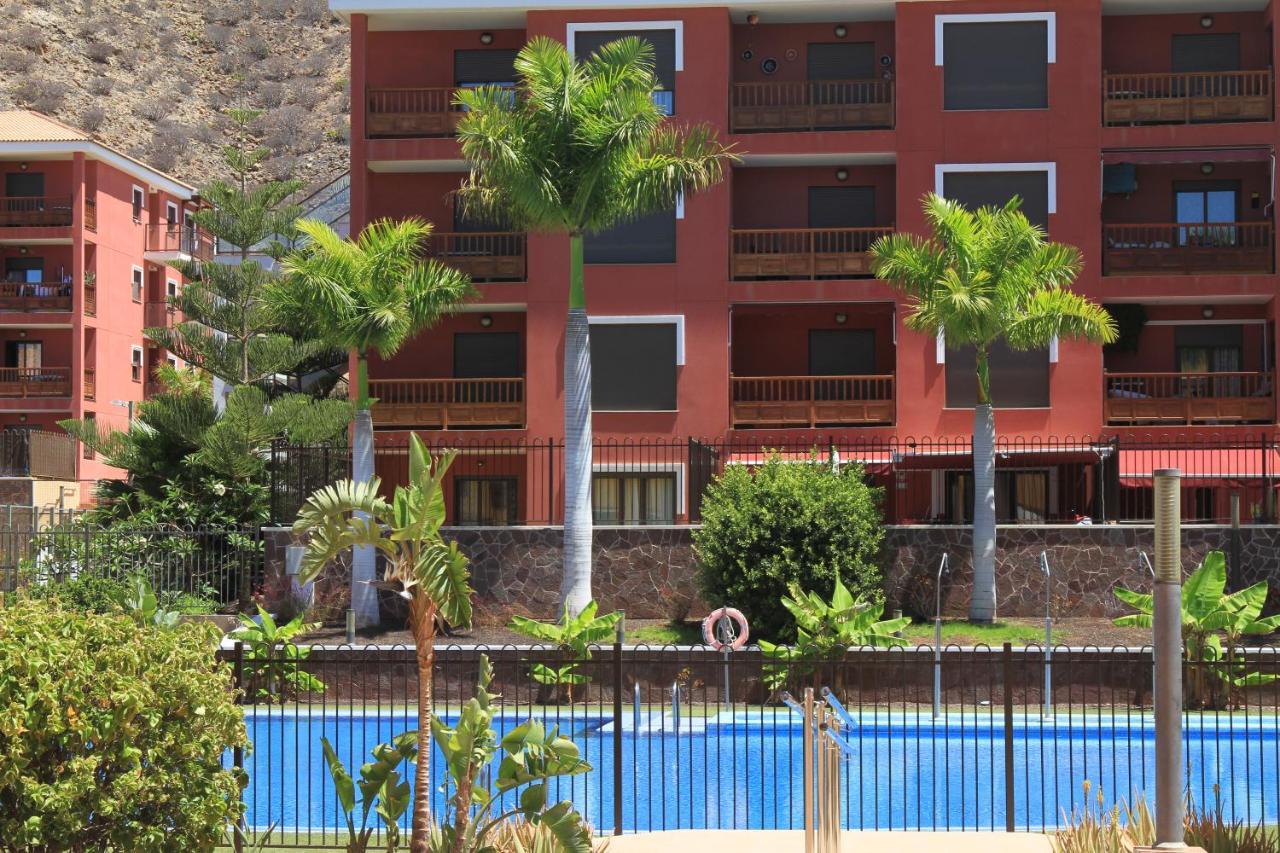 Spacious Apartment With Large Private Garden In Palm Mar Bagian luar foto